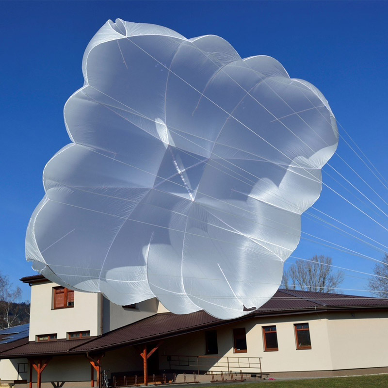 sky quatro light